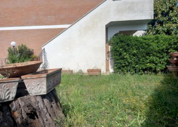 Giardino - Casa semi indipendente via zagabria, Pomezia - foto 55