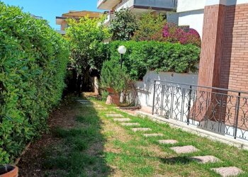 Giardino - Casa semi indipendente via zagabria, Pomezia - foto 61