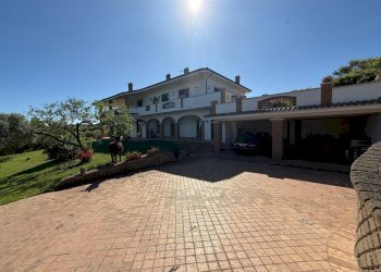 Casa all\'aperto - Villa via delle Magnolie, Pomezia - foto 1