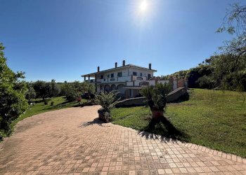 Casa all\'aperto - Villa via delle Magnolie, Pomezia - foto 44