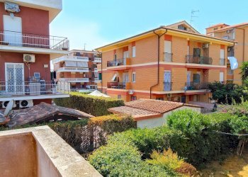 Edificio all\'aperto - Trilocale VIA BOLZANO
 
200, Ardea - foto 17