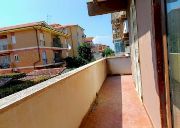 Balcone - Trilocale VIA BOLZANO
 
200, Ardea - foto 18