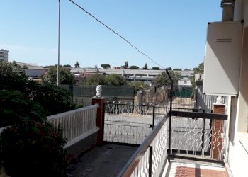 Balcone - Bilocale Via Recanati, Pomezia - foto 1