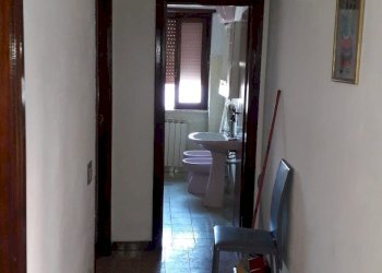 Hall / corridoio - Bilocale Via Recanati, Pomezia - foto 7