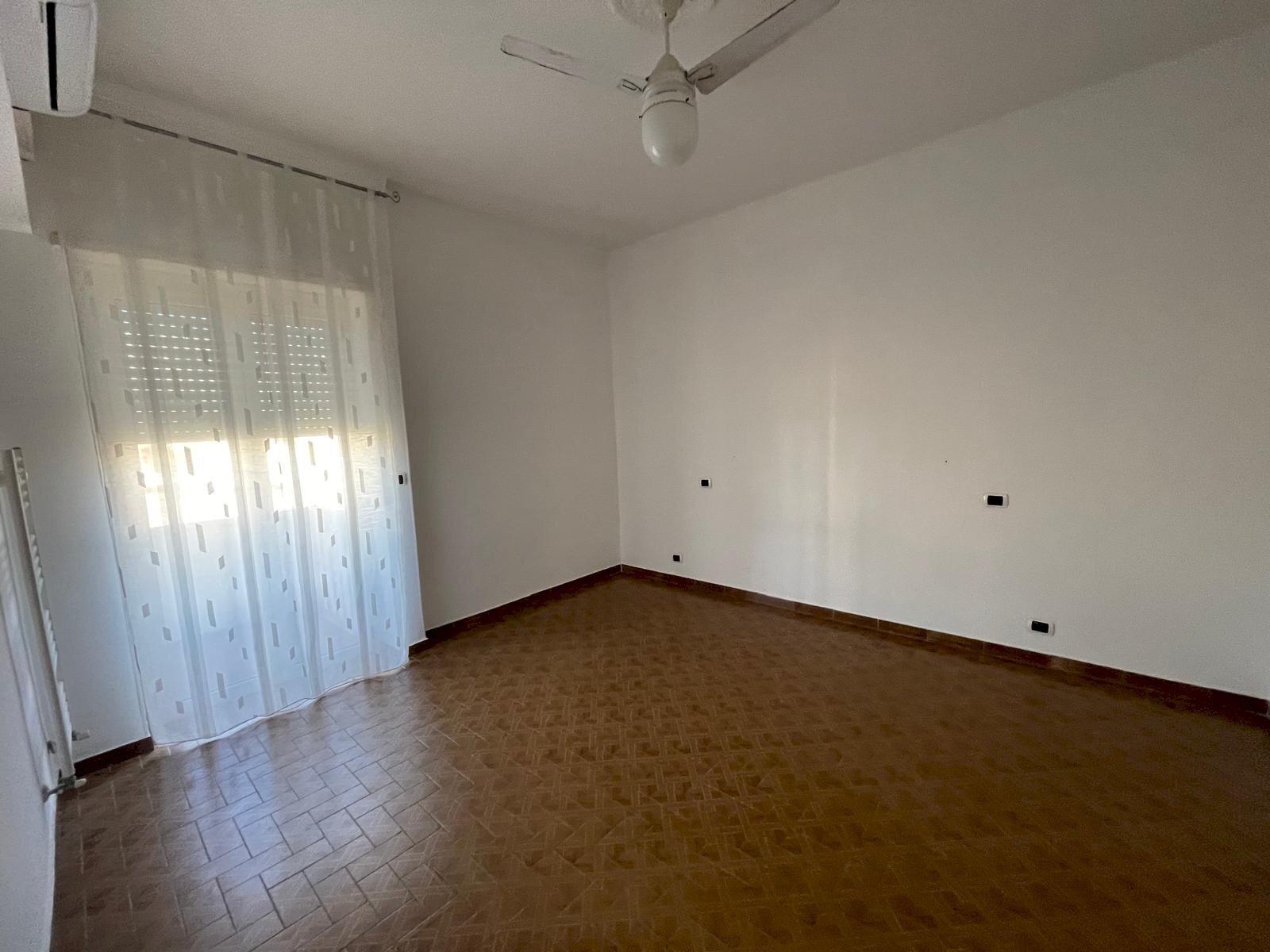 Stanza vuota - Two-room apartment via Rumenia, Pomezia - photo 2