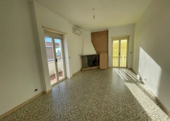 Stanza vuota - Bilocale via Rumenia, Pomezia - foto 3