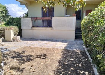 Giardino - Villa via Arezzo, Ardea - foto 2