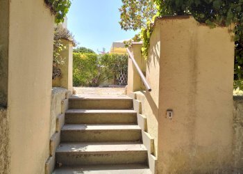 Scale - Villa via Arezzo, Ardea - foto 18