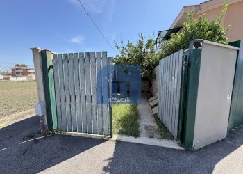 cancello - Trilocale Via Ischia, Ardea - foto 20