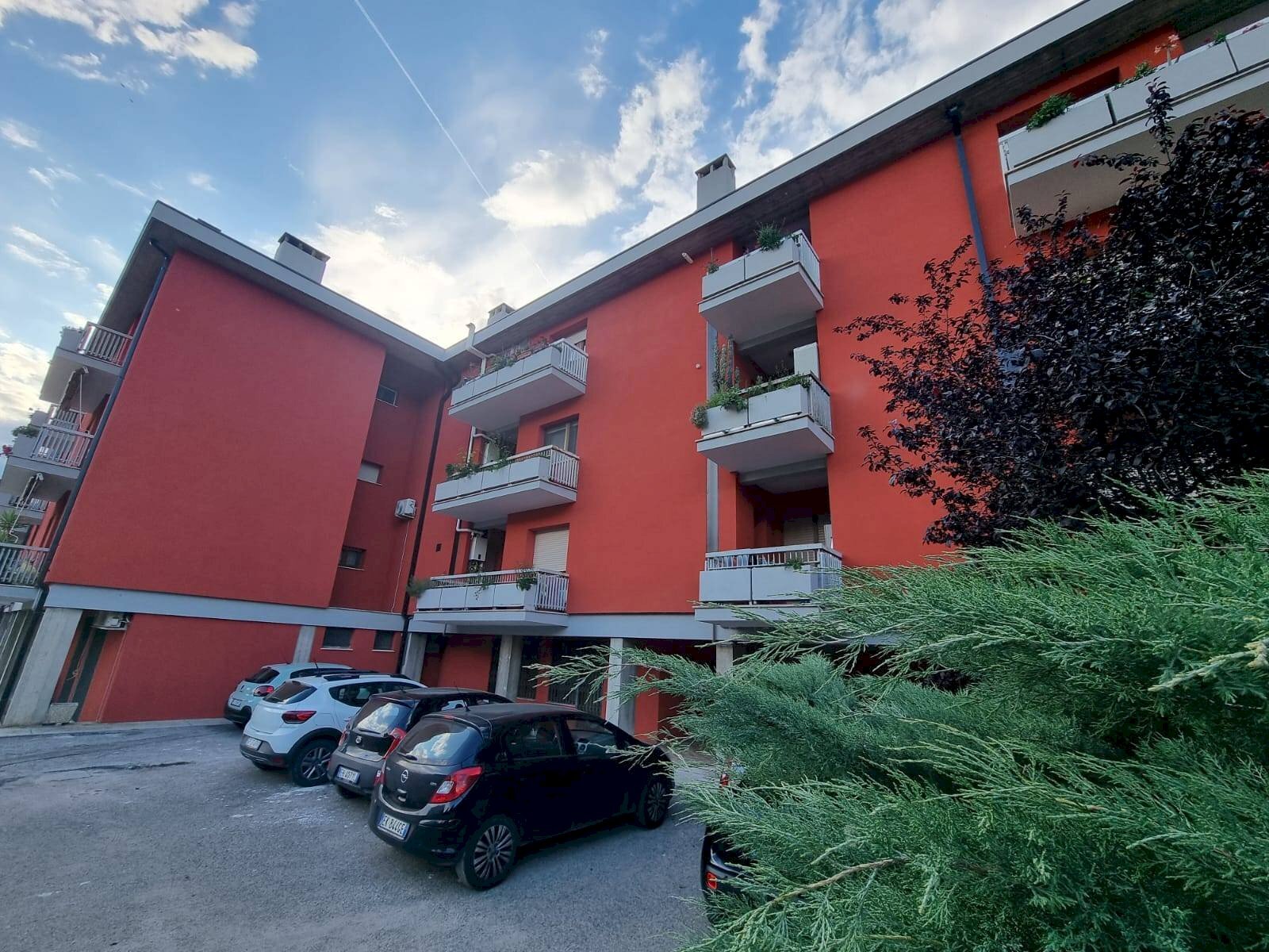 Foto 2 - Quadrilocale VIA SALVADOR ALLENDE
 
2, Deruta - foto 2