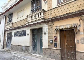 Immagine WhatsApp 2025-10-20 ore 10.41.38_e5686520 - Locale Commerciale Via Giulio Foglia, Marcianise - foto 1