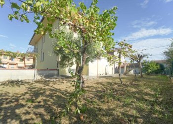 DSC00394.jpg - Villetta Via riccione, Santarcangelo di Romagna - foto 13