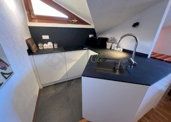 AFFITTO DOLONNE - CUCINA - Attic Courmayeur - photo 4