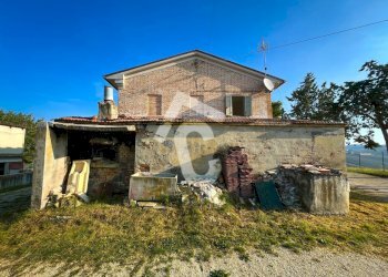 ACF7E138-CAC9-49AD-AED3-EAD00B4AD50B.jpeg - Casale Montecarotto - foto 9