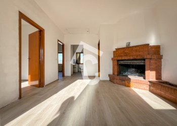 ADEDFDD7-5DEE-4636-B325-070C32E4D330.jpeg - Casale Montecarotto - foto 12