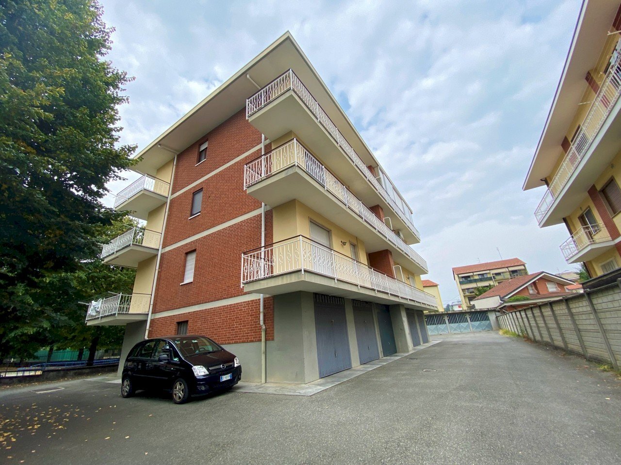 IMG_5427.JPG - Box Via Generale Gazzera 30, Ciriè - foto 1