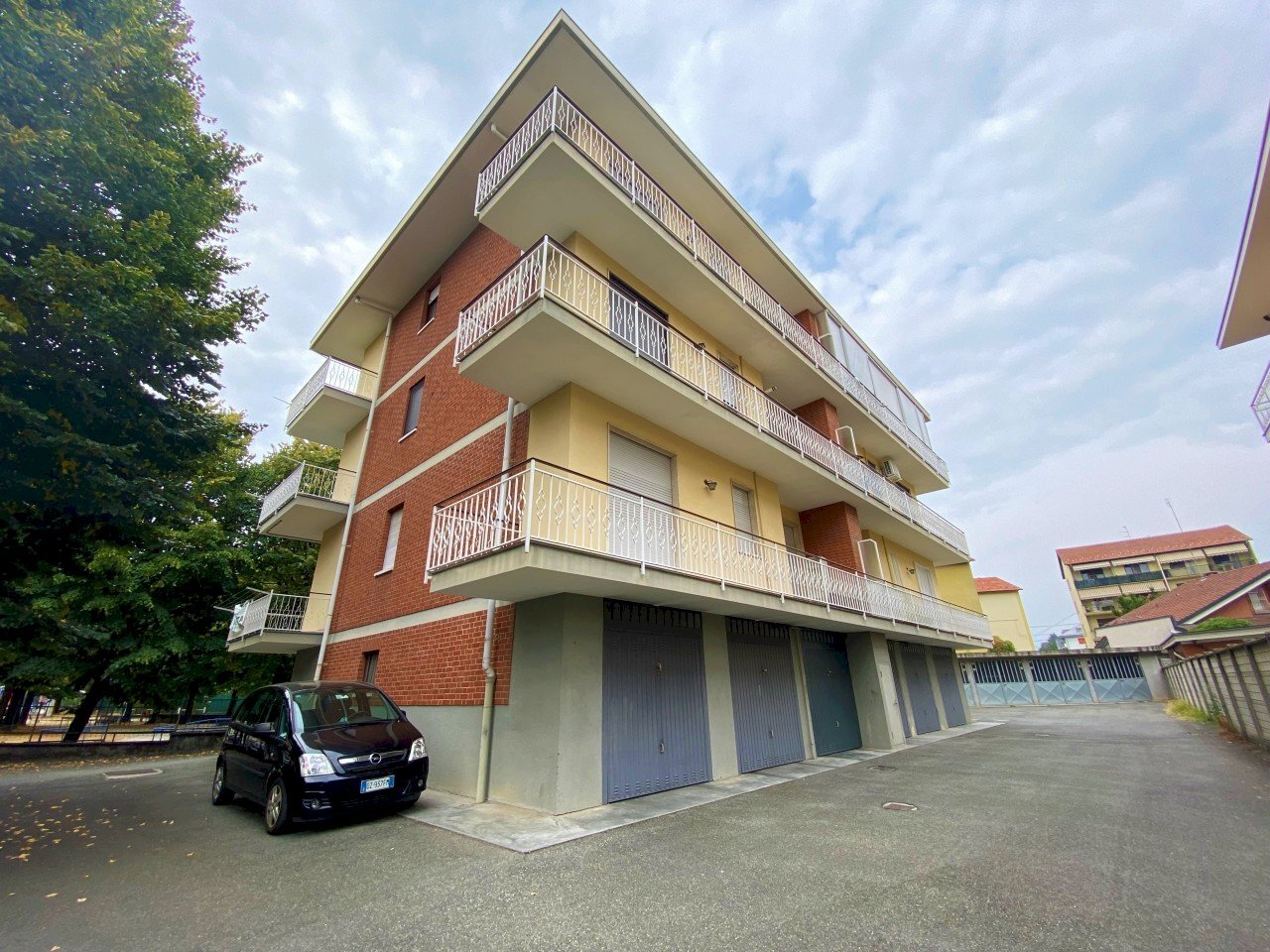 8.JPG - Box Ciriè - foto 1