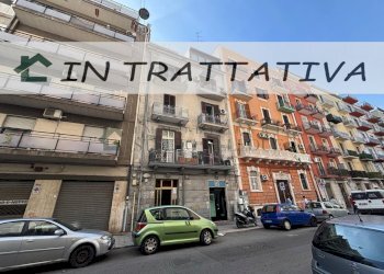 1-WhatsApp Image 2025-09-17 at 12.39.16 (1).jpg.jp - Trilocale VIA CRISANZIO  176, Bari - foto 1