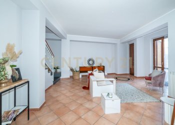 DSC07271.jpg - Casa indipendente Via Cassone 39 D, Zafferana Etnea - foto 8