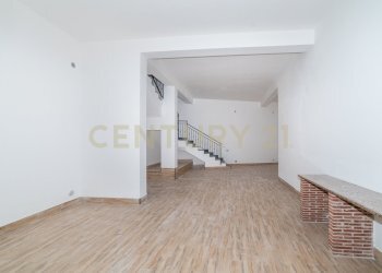 DSC07281.jpg - Casa indipendente Via Cassone 39 D, Zafferana Etnea - foto 15