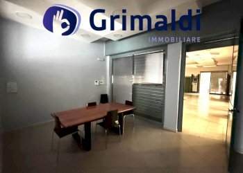 image00006.jpeg - Ufficio Napoli - foto 12