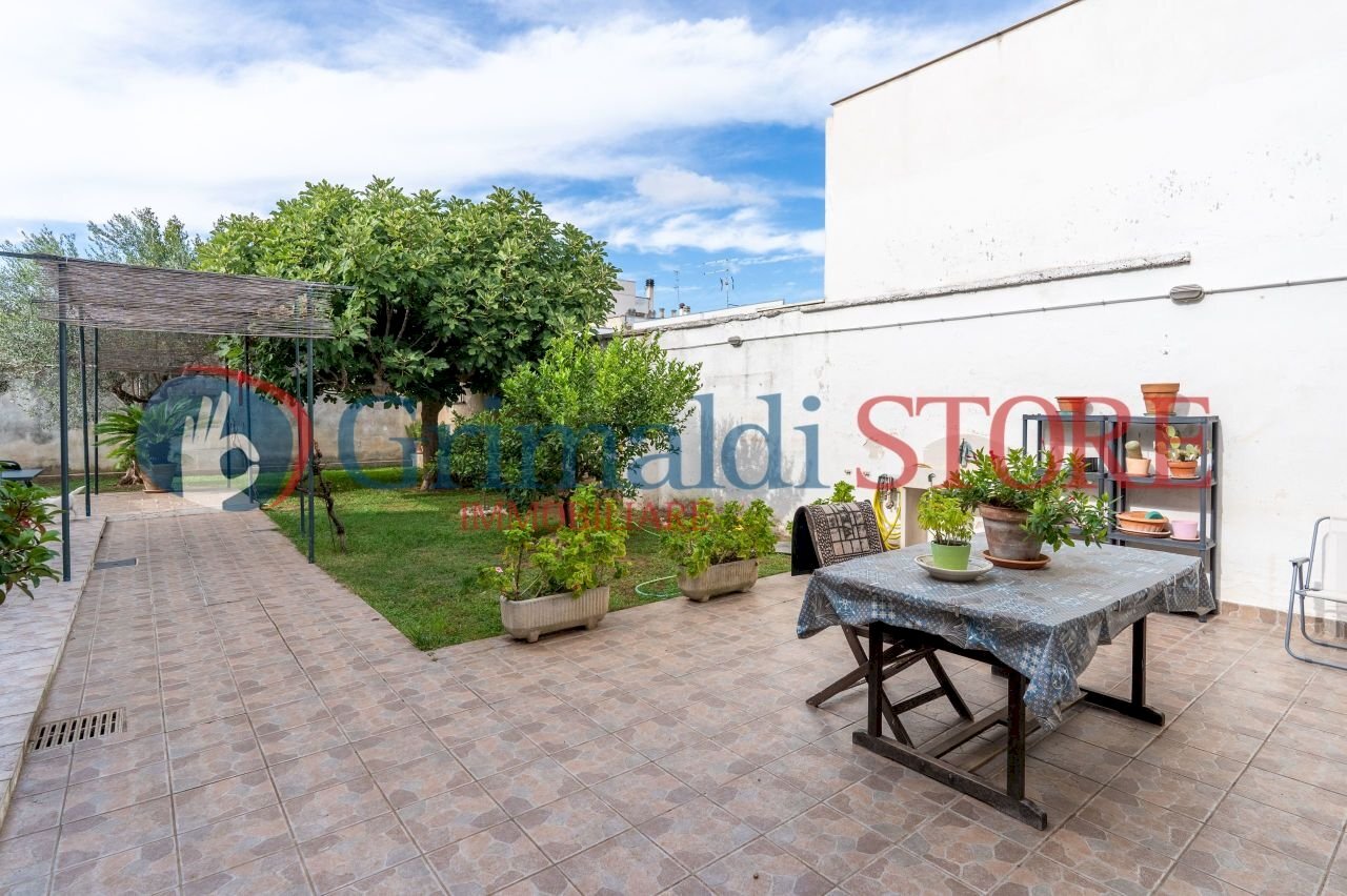 31 - appartamento Via Bruni 11 Lecce_risultato.jpg - Casa indipendente Via Bruni Antonio 11, Lecce - foto 1