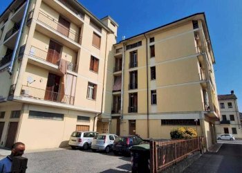 facciata - Trilocale Via Roma, Pieve Porto Morone - foto 3