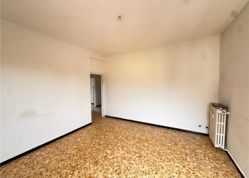 Three-room apartment VIA ADUA 1, Erba - photo 2