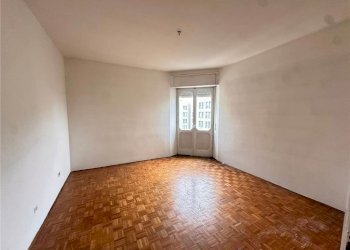 Three-room apartment VIA ADUA 1, Erba - photo 8