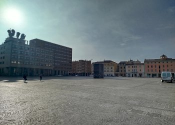 Posto Auto Piazza XIII Agosto, Bologna (zona Centro Storico) - foto 7