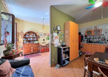 Two-room apartment Via Torino, La Cassa - photo 16