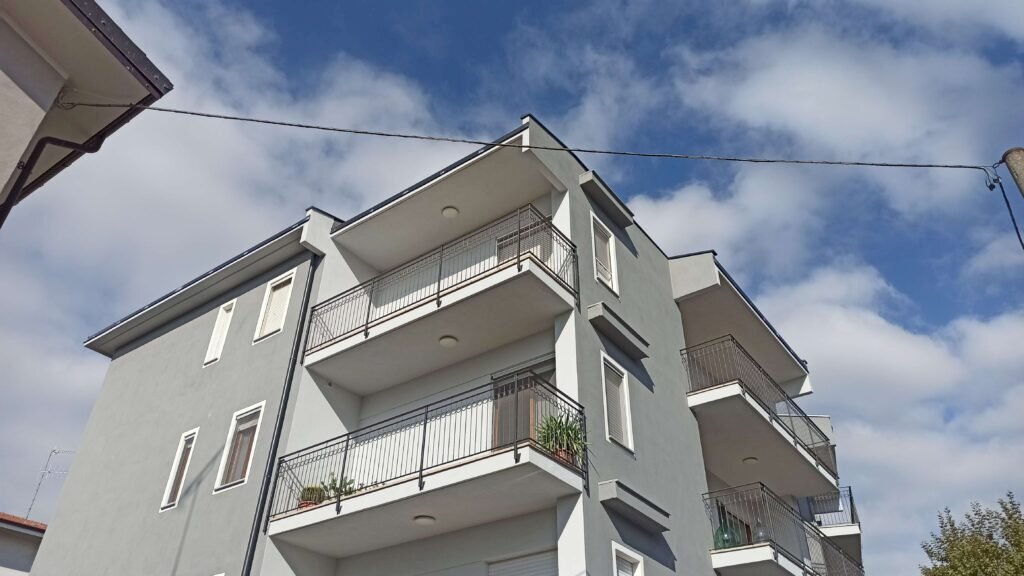 Appartamento Viale Vittorio Veneto, Carrù - foto 2