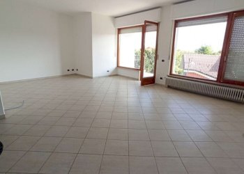 Appartamento Viale Vittorio Veneto, Carrù - foto 4