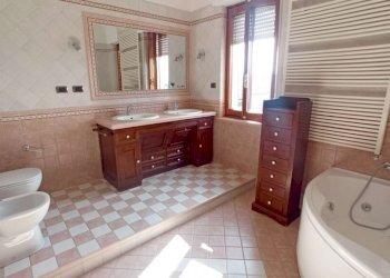 Appartamento Viale Vittorio Veneto, Carrù - foto 16