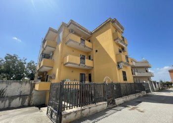 Apartment Mondragone - photo 1