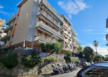 Quadrilocale Via A. Guglielmotti, Genova (zona Pegli) - foto 27