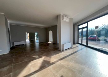 Shop Alba - photo 2