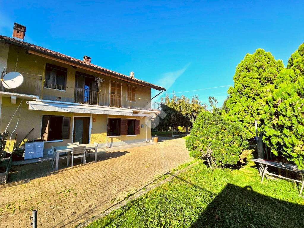 Semi-detached house Via torino, Fiano - photo 1