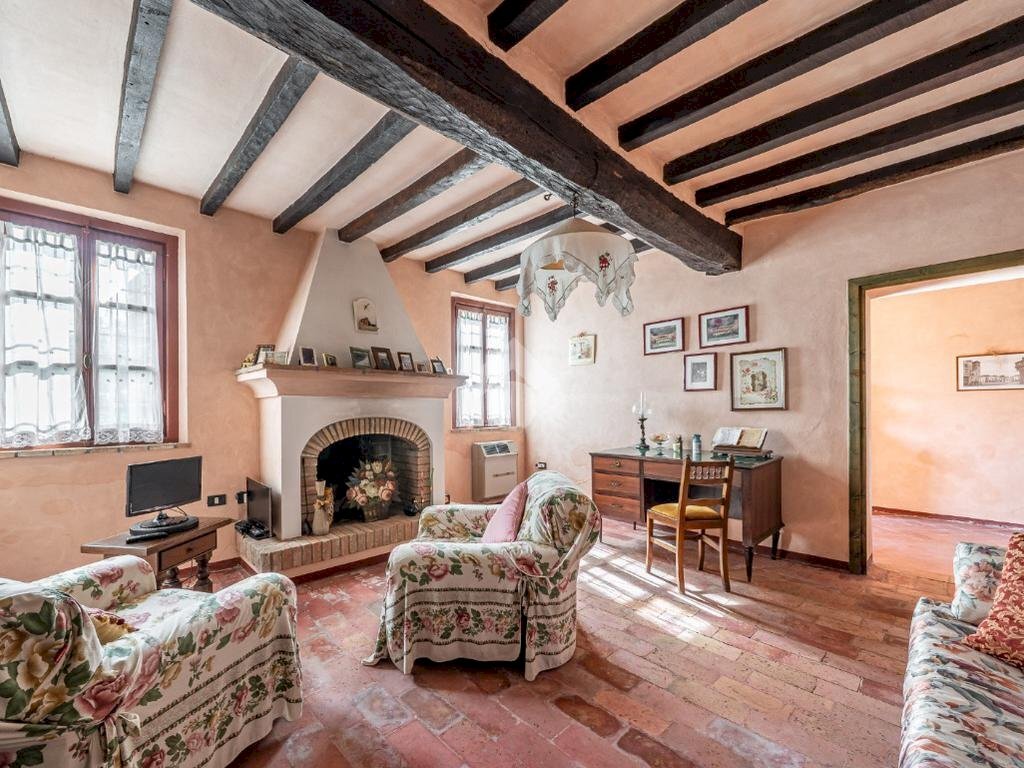 Independent house Via Grande, Poviglio - photo 1