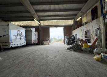 Capannone Via XXV Aprile, Galliate - foto 4