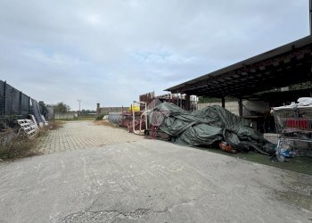 Capannone Via XXV Aprile, Galliate - foto 35