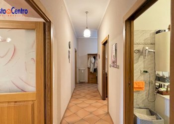 Foto 7 - Trilocale Via 4 Novembre
 
9, Aosta - foto 7