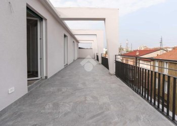 Trilocale Via Cortina D'Ampezzo, Milano (zona Vigentino) - foto 1