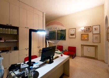 Ufficio - Quadrilocale Via Pietro Ravanas
 
228, Bari - foto 14