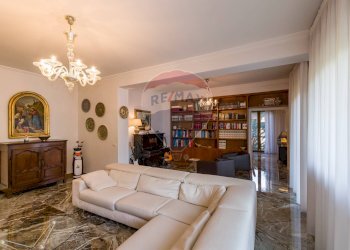 Salone - Appartamento Viale Timavo
 
57, Reggio nell'Emilia - foto 11