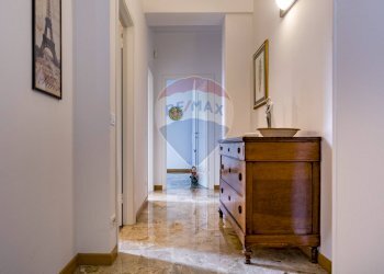 Hall / corridoio - Appartamento Viale Timavo
 
57, Reggio nell'Emilia - foto 23