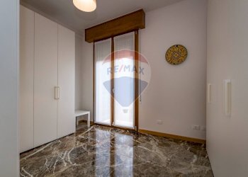 Stanza armadio - Appartamento Viale Timavo
 
57, Reggio nell'Emilia - foto 40