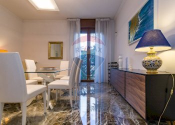 Sala da pranzo - Appartamento Viale Timavo
 
57, Reggio nell'Emilia - foto 46