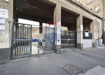 Edificio all\'aperto - Quadrilocale Via Giuseppe Fava
 
75, Catania - foto 2