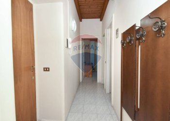 Hall / corridoio - Quadrilocale Via Giuseppe Fava
 
75, Catania - foto 18